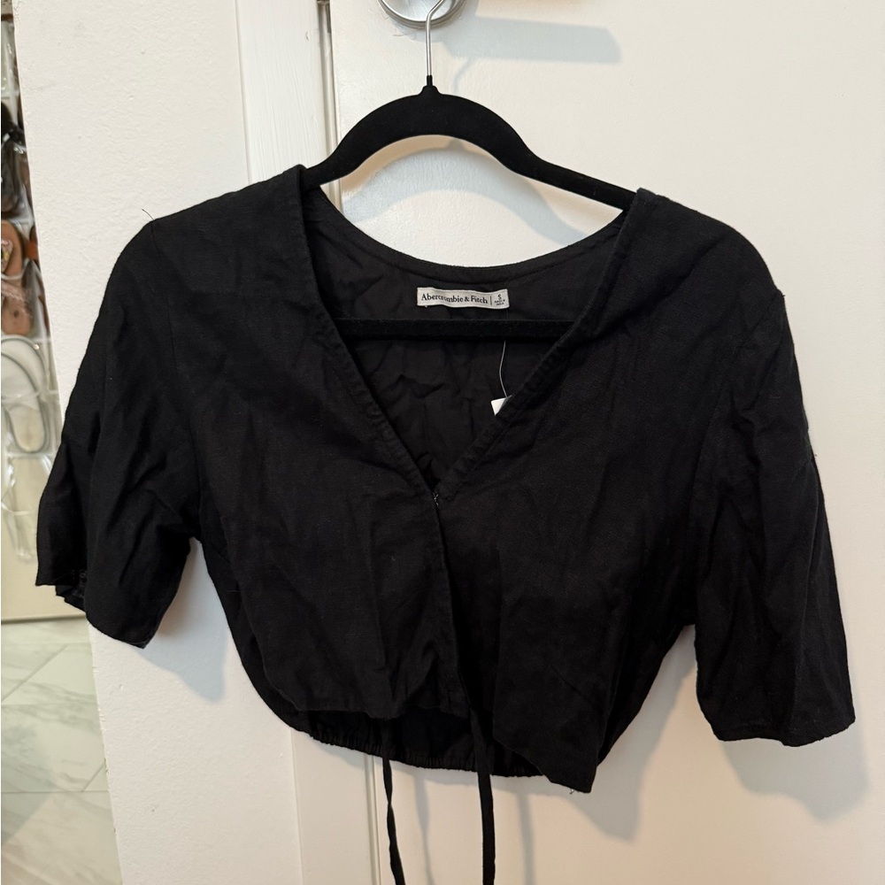 Abercrombie & Fitch Black Crop Top